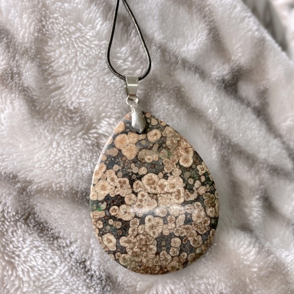 Stone pendent Necklace